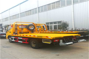 丹东附近拖车救援搭电