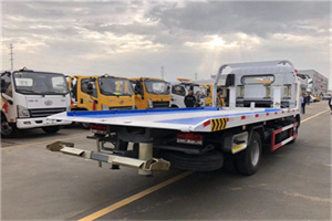 丹东汽车救援补胎