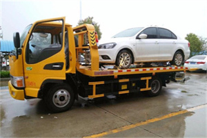 丹东附近拖车救援24小时服务热线